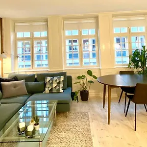  Apartment Luxury 'kings Garden' City-flat In Center Of Town
