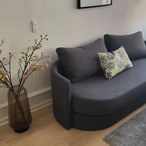  Apartment Sanders Merchant - Cute Two-bedroom In Center Of